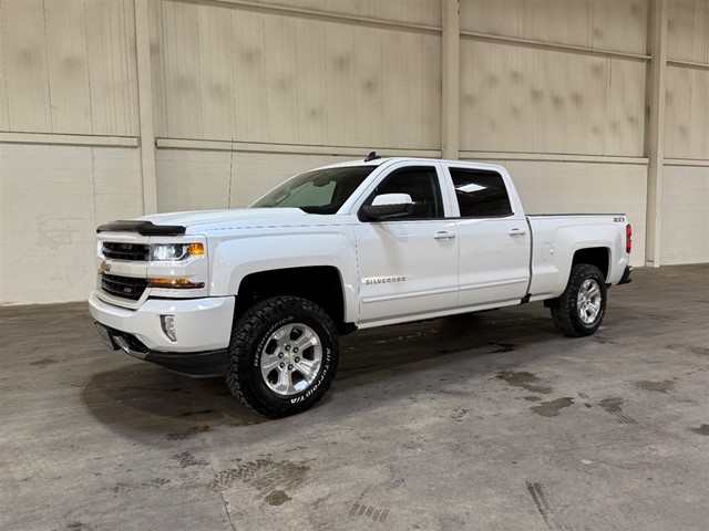 Chevrolet Silverado 1500 LT Crew Cab 4WD in Smithfield