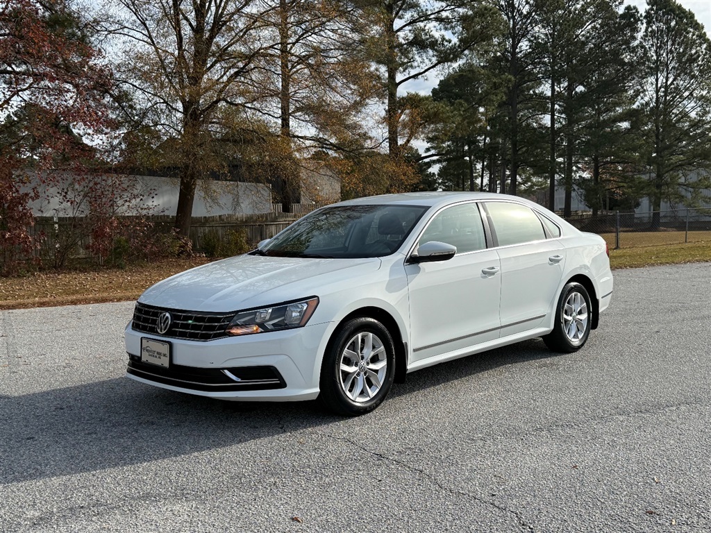 2017 Volkswagen Passat S