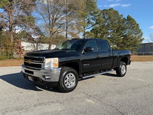 Picture of a 2011 Chevrolet Silverado 2500HD LT Crew Cab 2WD