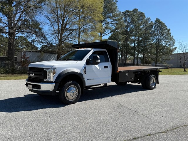 Ford F-550 Regular Cab DRW 2WD in Smithfield