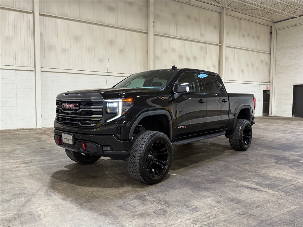 2022 GMC Sierra 1500 AT4's photo