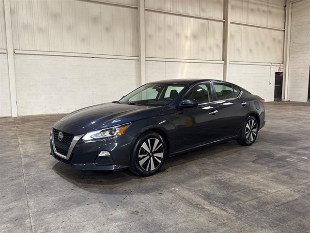 Nissan Altima 2.5 SV in Smithfield