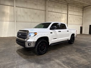 Picture of a 2018 Toyota Tundra SR5 5.7L V8 FFV CrewMax 4WD