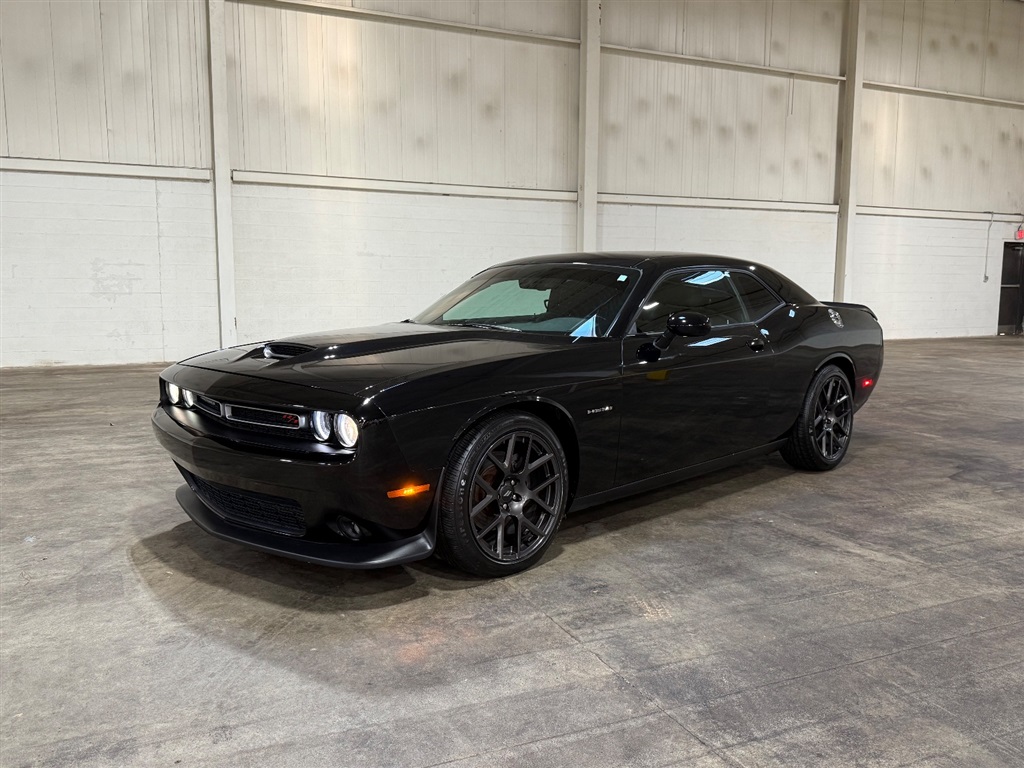 2020 Dodge Challenger R/T's photo