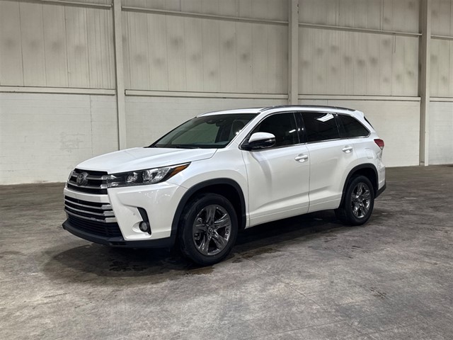 Toyota Highlander Limited Platinum FWD V6 in Smithfield