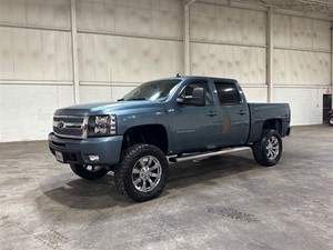Picture of a 2009 Chevrolet Silverado 1500 LTZ Crew Cab 4WD