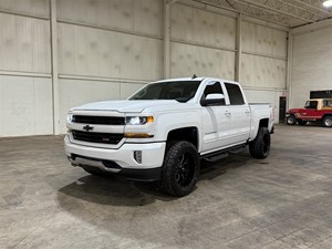 Picture of a 2018 Chevrolet Silverado 1500 LT Crew Cab 4WD