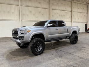 2017 Toyota Tacoma SR5 Double Cab Super Long Bed V6 6AT 4WD for sale by dealer