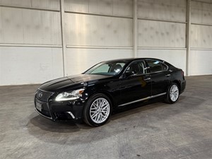 Picture of a 2013 Lexus LS 460 Luxury Sedan AWD