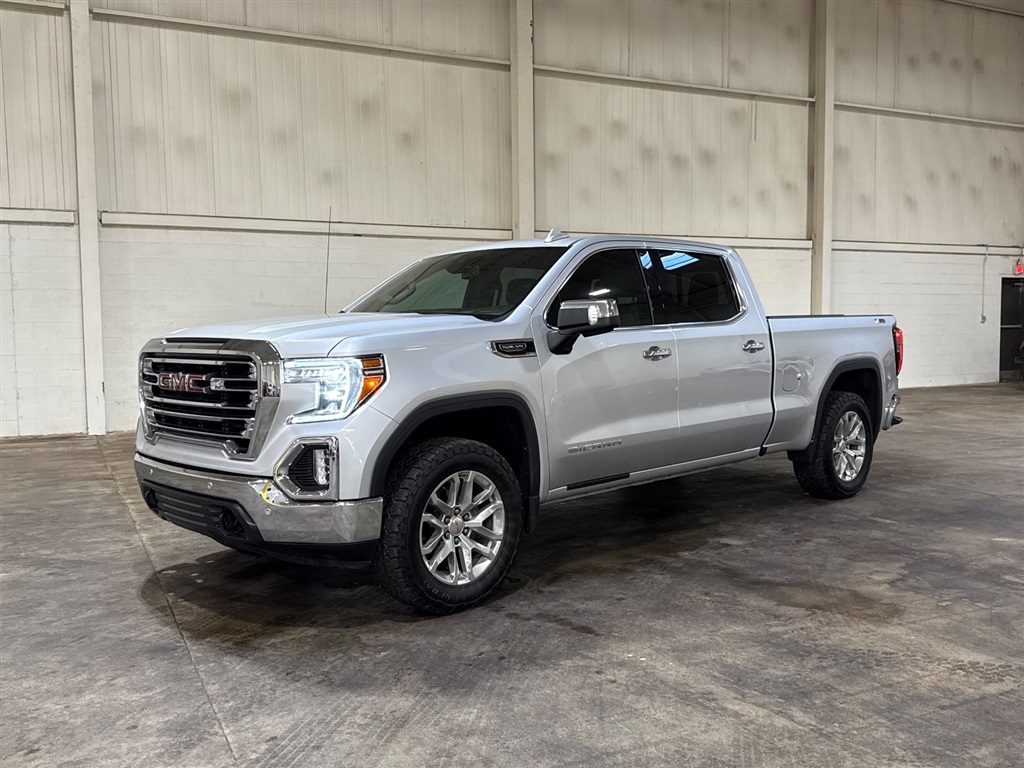 2019 GMC Sierra SLT's photo