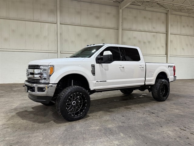 Ford F-250 SD Lariat Crew Cab 4WD in Smithfield