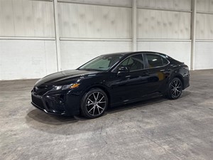 2021 Toyota Camry SE for sale by dealer