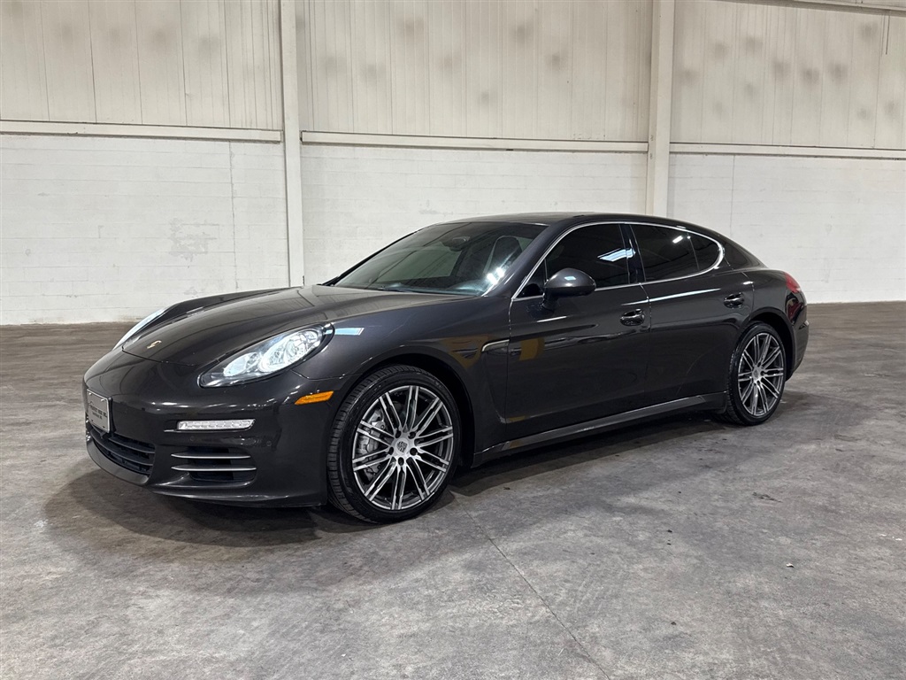 2015 Porsche Panamera S