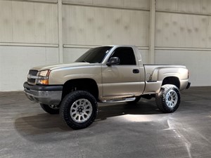 Picture of a 2004 Chevrolet Silverado 1500 LS 4WD