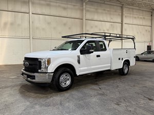 Picture of a 2019 Ford F-250 SD XL SuperCab 2WD