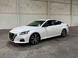 Picture of a 2020 Nissan Altima 2.5 SR