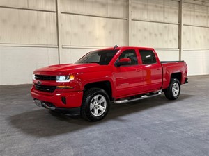 2018 Chevrolet Silverado 1500 LT Crew Cab 4WD for sale by dealer