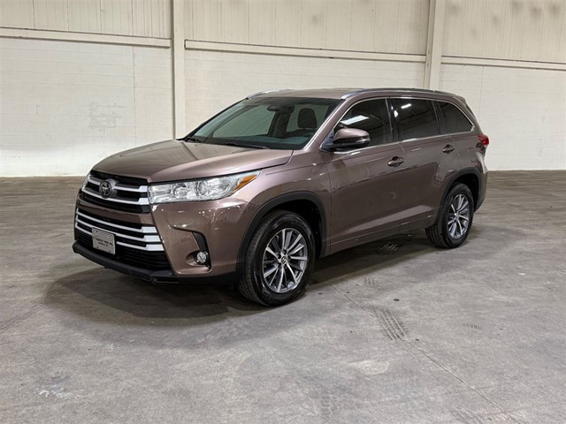 Toyota Highlander XLE FWD V6 in Smithfield