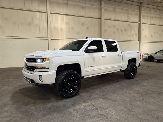Chevrolet Silverado 1500 LT Crew Cab 4WD in Smithfield