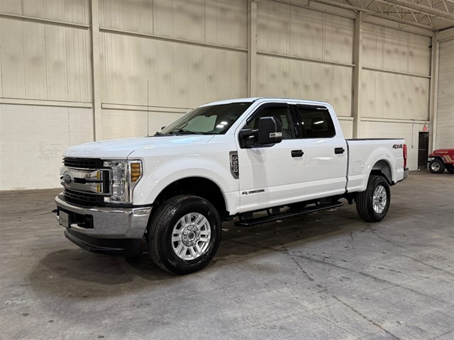 Ford F-250 SD XLT Crew Cab 4WD in Smithfield