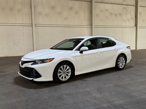 Picture of a 2019 Toyota Camry LE