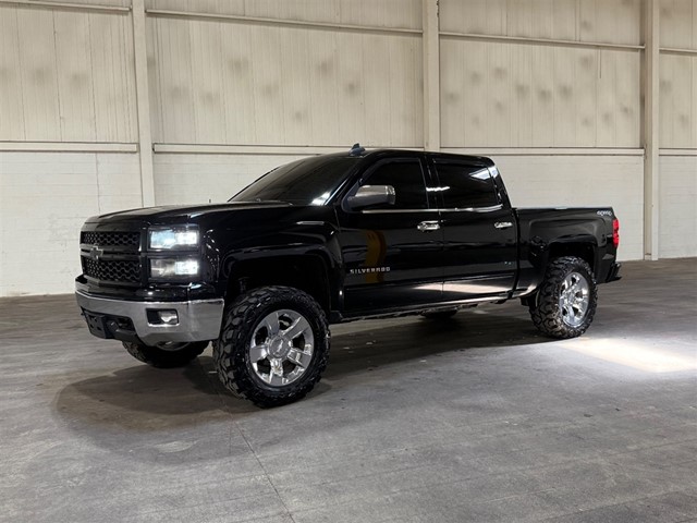 Chevrolet Silverado 1500 LT Crew Cab 4WD in Smithfield