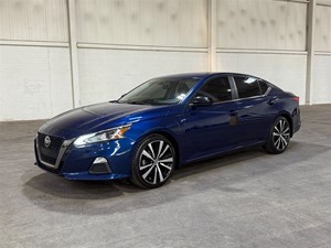 Picture of a 2020 Nissan Altima 2.5 SR