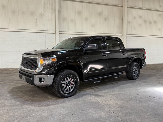 Toyota Tundra SR5 5.7L V8 FFV CrewMax 4WD in Smithfield