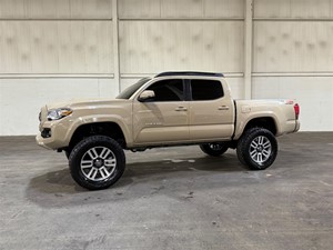 2017 Toyota Tacoma SR5 Double Cab Long Bed V6 6AT 4WD for sale by dealer