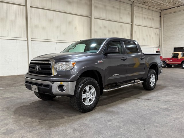 Toyota Tundra Tundra-Grade CrewMax 5.7L 4WD in Smithfield