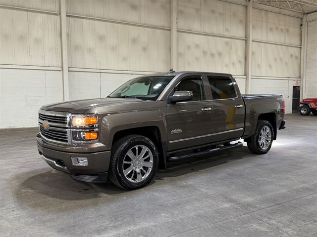 Chevrolet Silverado 1500 High Country Crew Cab 4WD in Smithfield