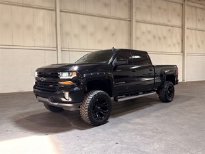 2017 Chevrolet Silverado 1500 LT Crew Cab 4WD for sale by dealer