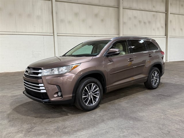 Toyota Highlander XLE FWD V6 in Smithfield