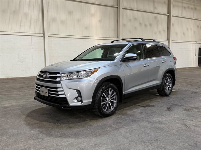 Toyota Highlander XLE AWD V6 in Smithfield