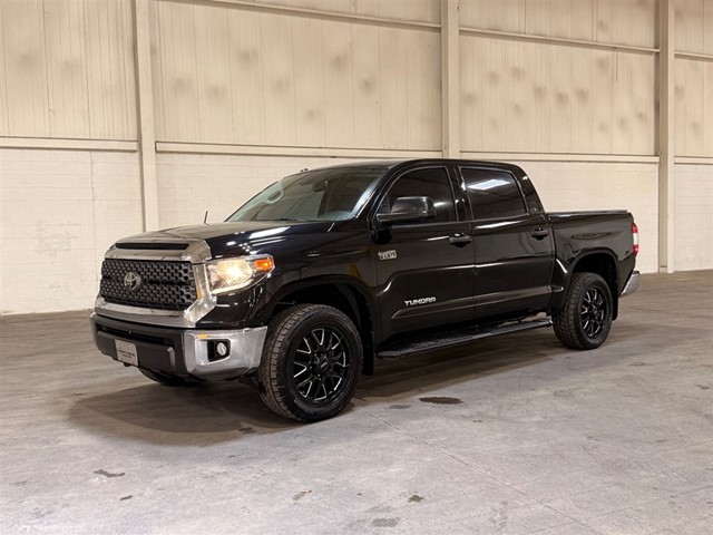 Toyota Tundra SR5 5.7L V8 FFV CrewMax 4WD in Smithfield