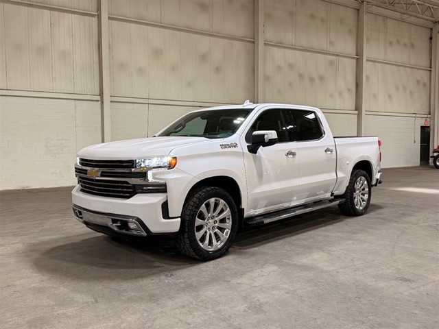Chevrolet Silverado 1500 High Country Crew Cab 4WD in Smithfield