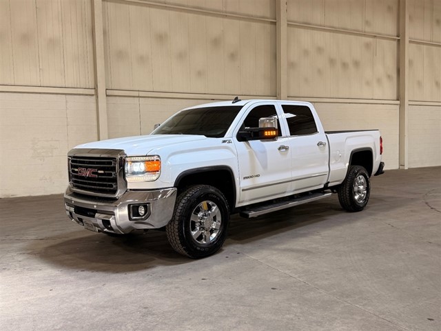 GMC Sierra 2500HD SLT Crew Cab 4WD in Smithfield