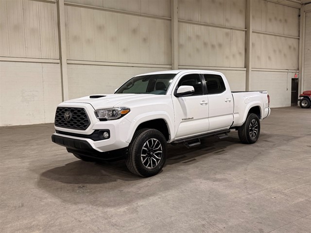 Toyota Tacoma SR5 Double Cab Super Long Bed V6 6AT 2WD in Smithfield
