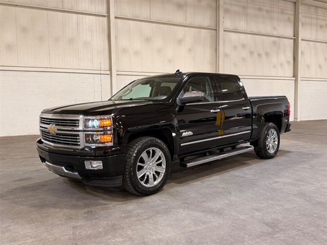 Chevrolet Silverado 1500 High Country Crew Cab 2WD in Smithfield
