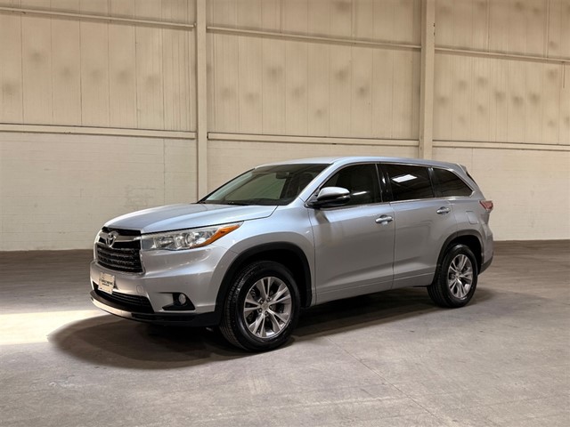 Toyota Highlander LE Plus FWD V6 in Smithfield