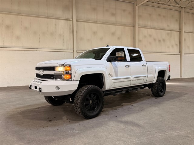 Chevrolet Silverado 2500HD LT Crew Cab 4WD in Smithfield