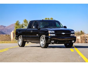Picture of a 2004 Chevrolet Silverado 1500 Ext. Cab Short Bed 2WD