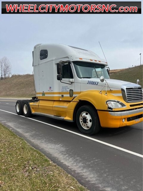 Freightliner COLUMBIA 60 in Asheville