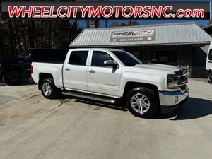 Picture of a 2017 Chevrolet Silverado 1500 LT