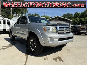 Picture of a 2010 Toyota Tacoma Base