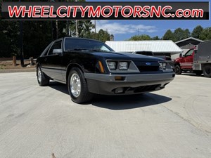 Picture of a 1985 Ford Mustang GT