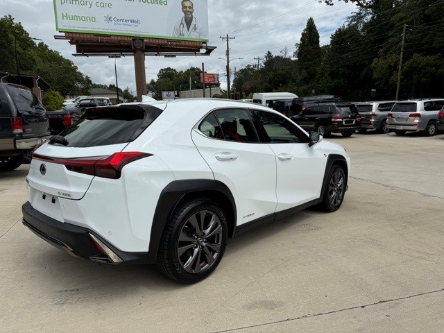 2019 Lexus UX 250h Premium F SPORT photo 4