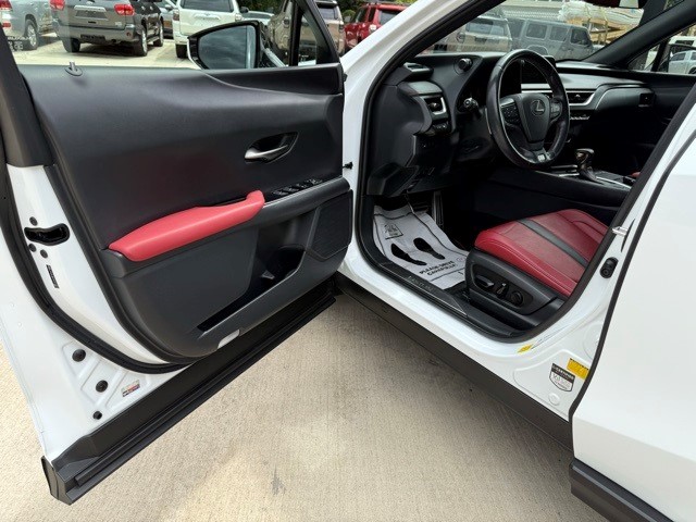 2019 Lexus UX 250h Premium F SPORT photo 54