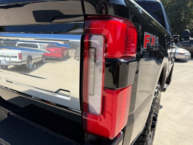 2024 Ford F-250 photo 30