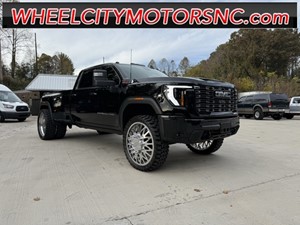 Picture of a 2024 GMC Sierra 3500HD SLE